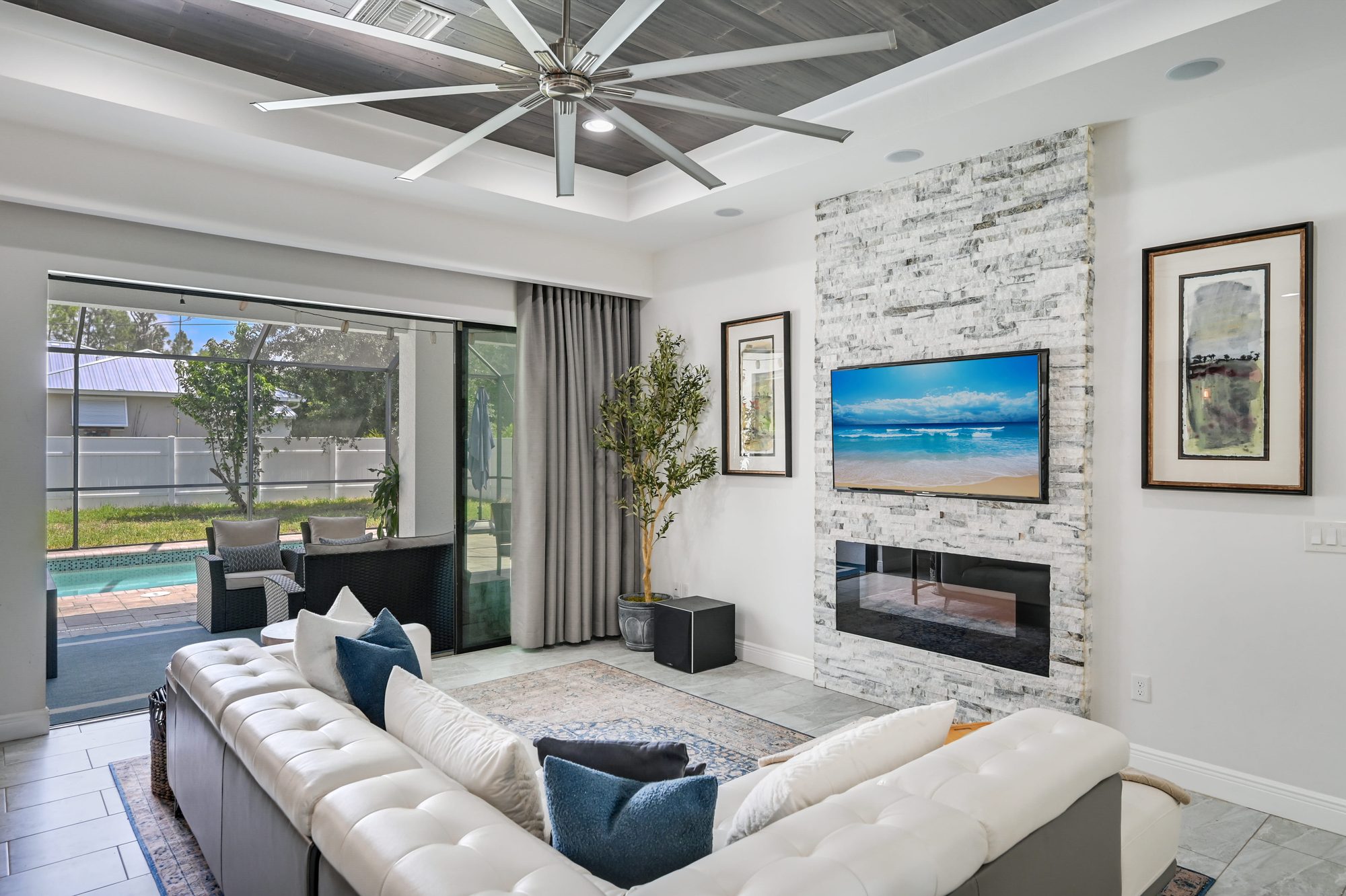 Interior real estate photo by NaplesArchMedia
