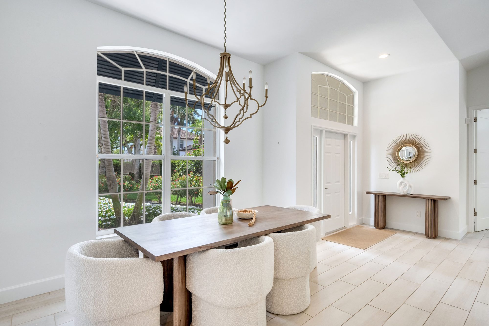 Interior real estate photo by NaplesArchMedia
