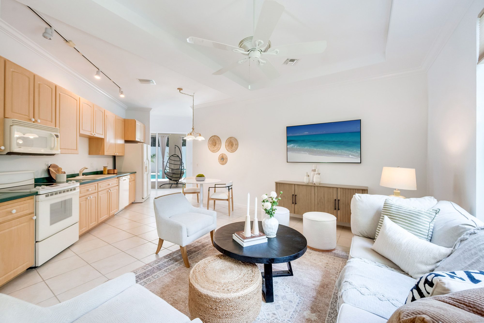 Interior real estate photo by NaplesArchMedia