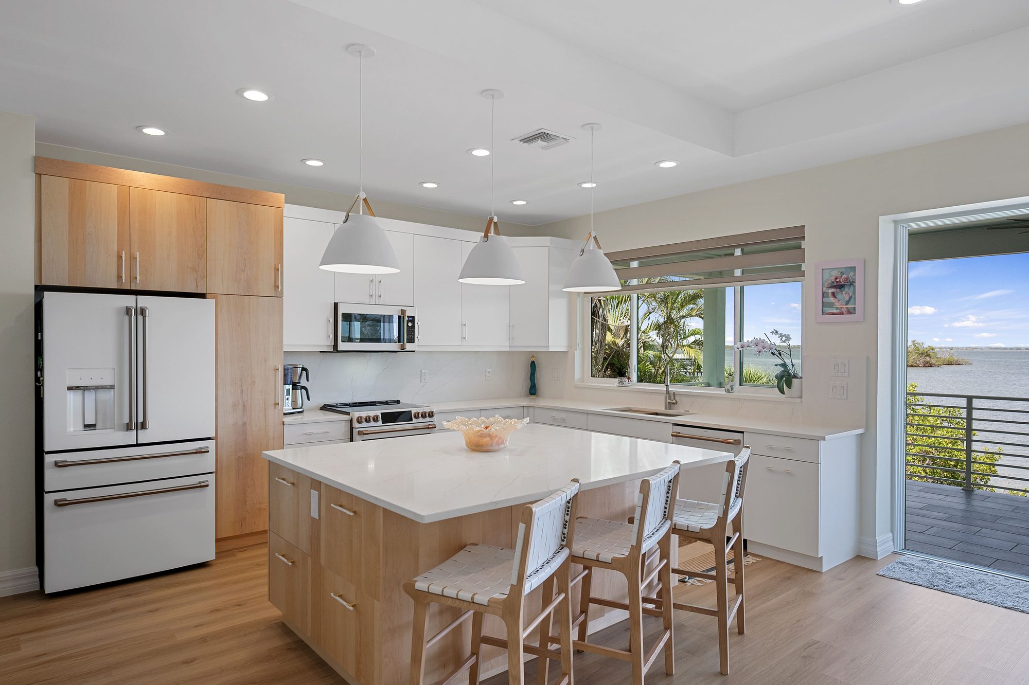 Interior real estate photo by NaplesArchMedia