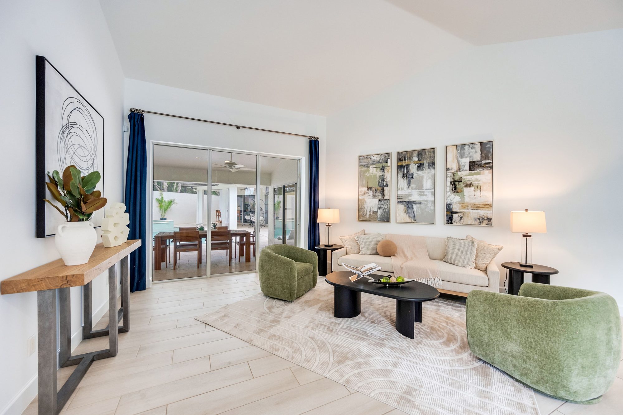 Interior real estate photo by NaplesArchMedia
